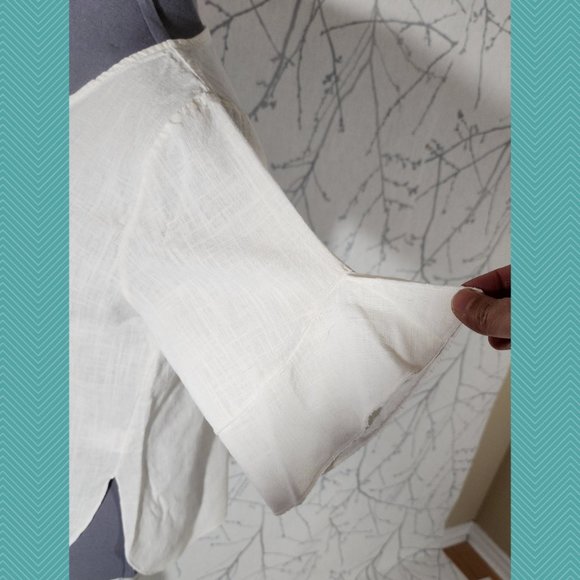 3.3 Field Trip White Linen Blend Round Neck Top w/ Flutter Sleeves - Picture 3 of 5